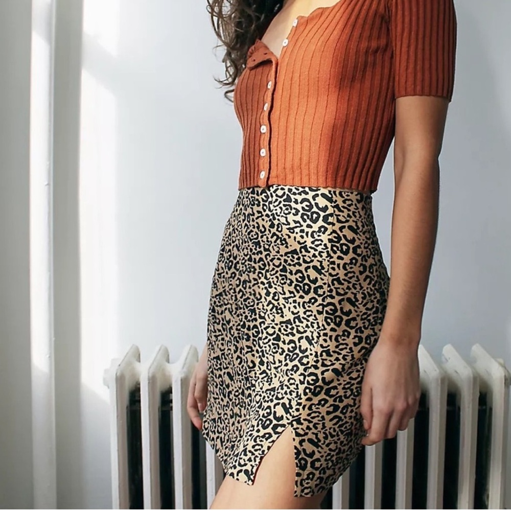 FREE PEOPLE NWT Leopard mini slit skirt 10
